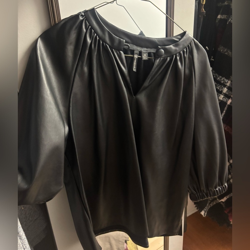 Versona Black Faux Leather Top